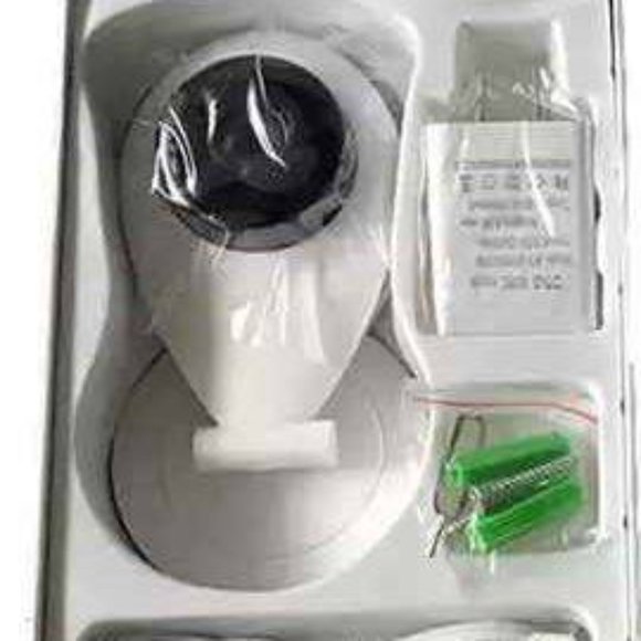 HOME SECURITY CAMERA. WIFI BASED.TWO WAY AUDIO. WATCH LIVE ON YOUR CELLPHONE. - Picture 3 of 3